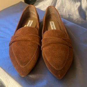 Steve Madden Brown Flats
